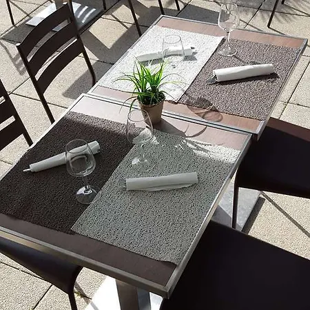 Campanile Nature - Lyon Airport Hotel 3*