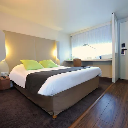 Hotel Campanile Lyon Est Aéroport Exupery Saint-Laurent-de-Mure