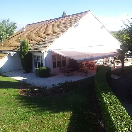 Hotel Campanile Lyon Est Aeroport Exupery